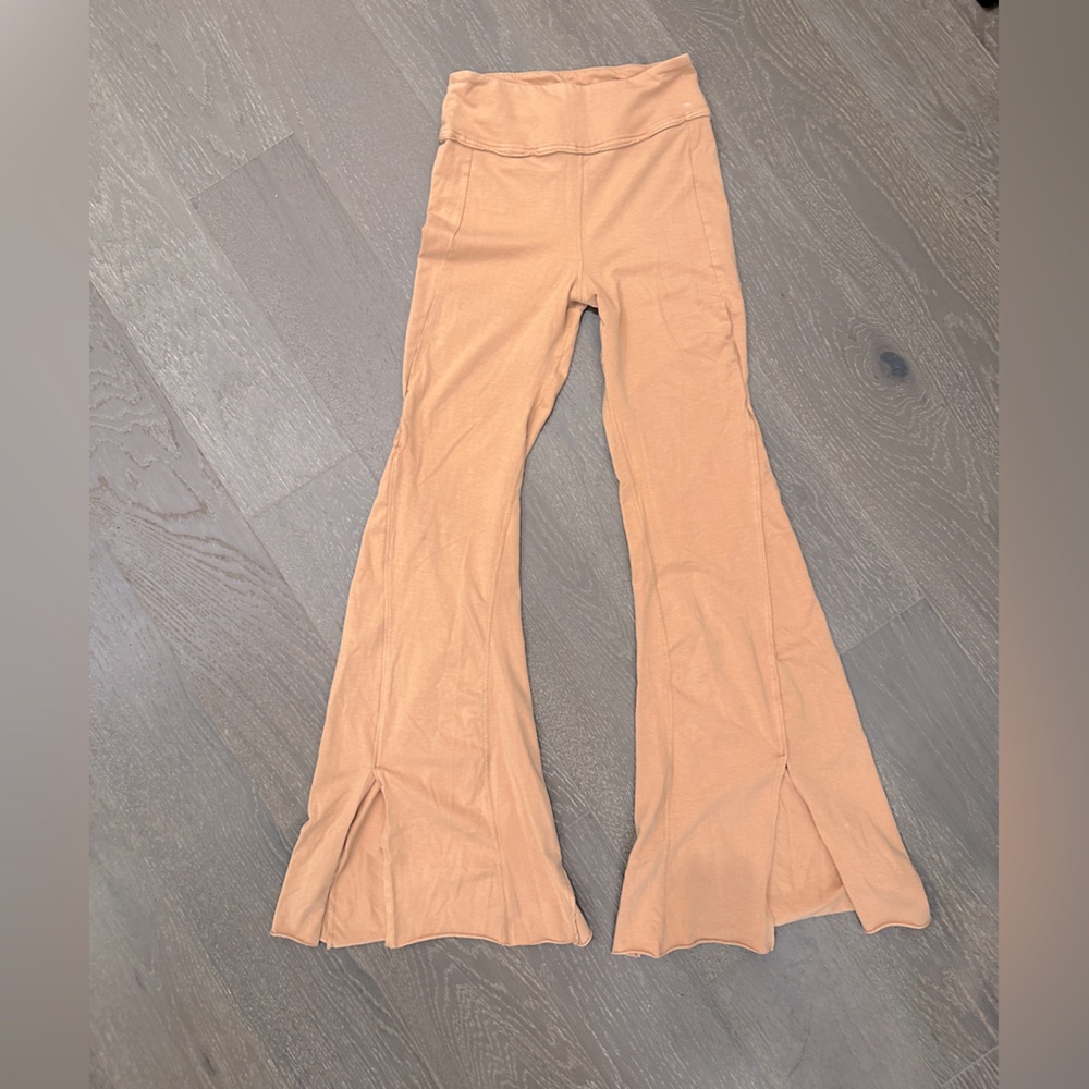 NWOT Free People Movement Hot Shot Kick Flare Pants | Size S